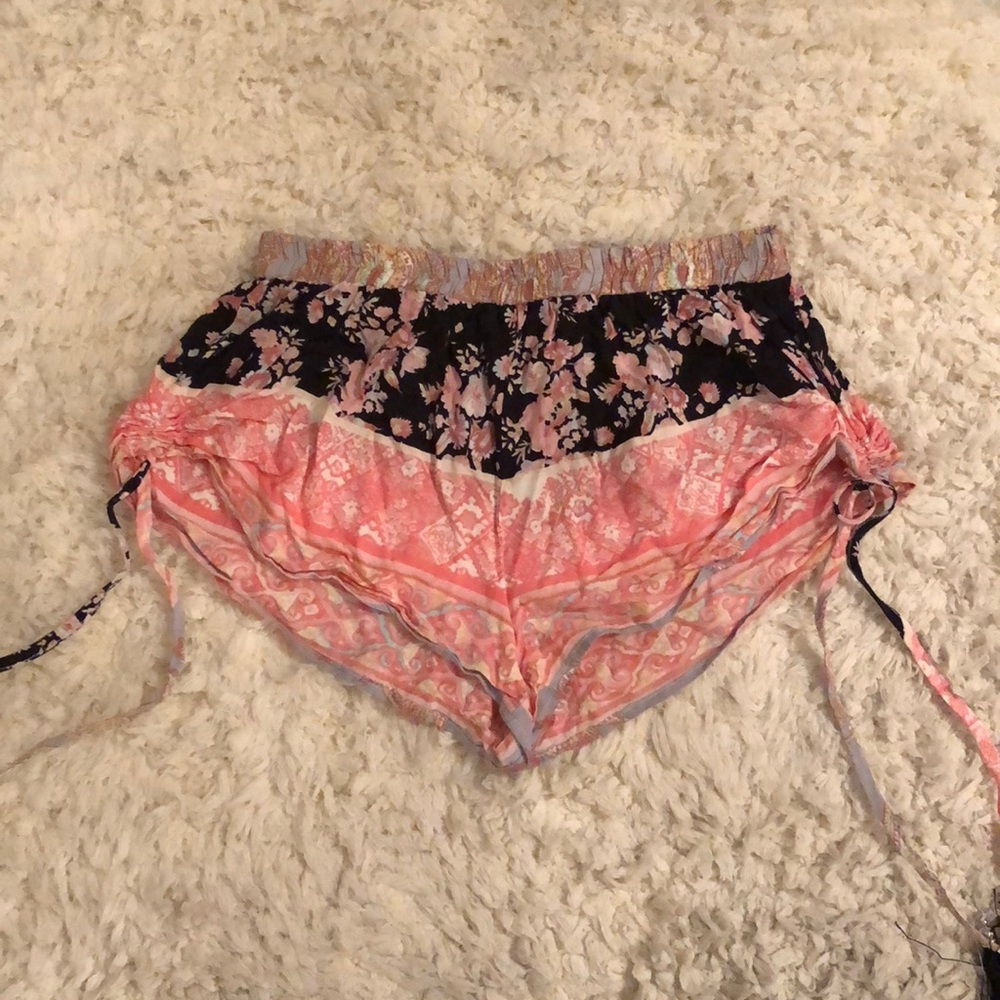 LF flower pattern shorts
